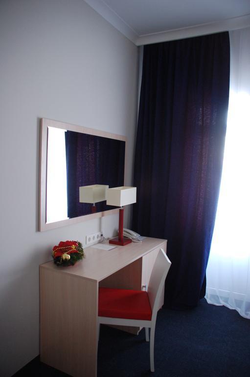Optima Pochayiv Hotel Pochaiv Eksteriør billede