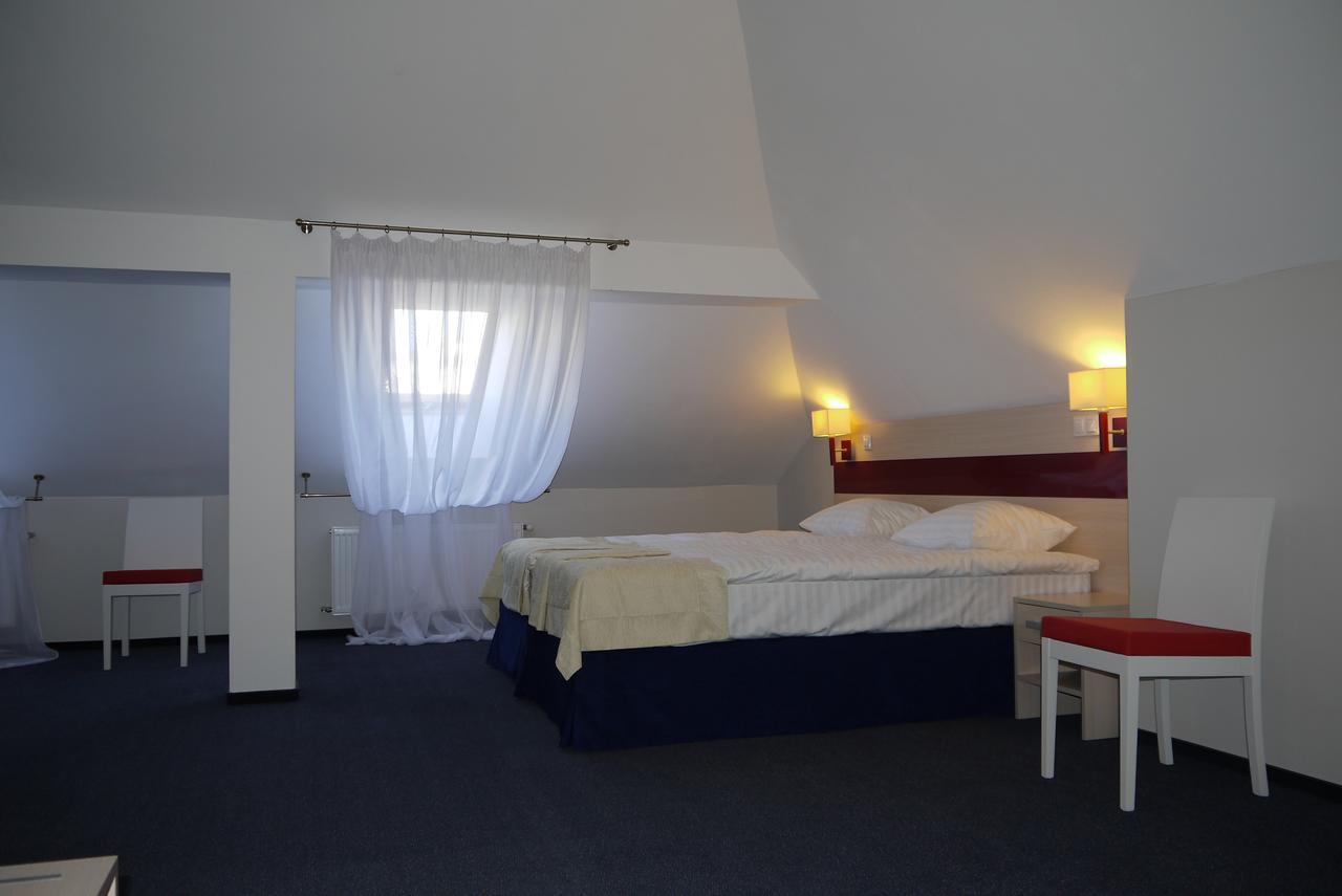 Optima Pochayiv Hotel Pochaiv Eksteriør billede